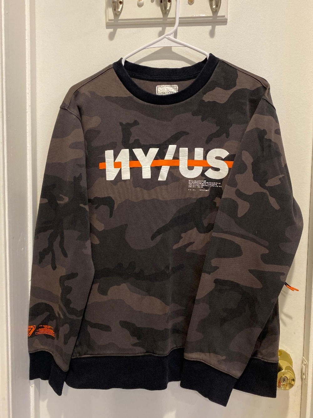 CHOCOOLATE Camouflage 'NY/US' Graphic Sweatshirt - Size L